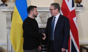 Starmer Says Supporting Ukraine Is Top of His G20 Agenda
